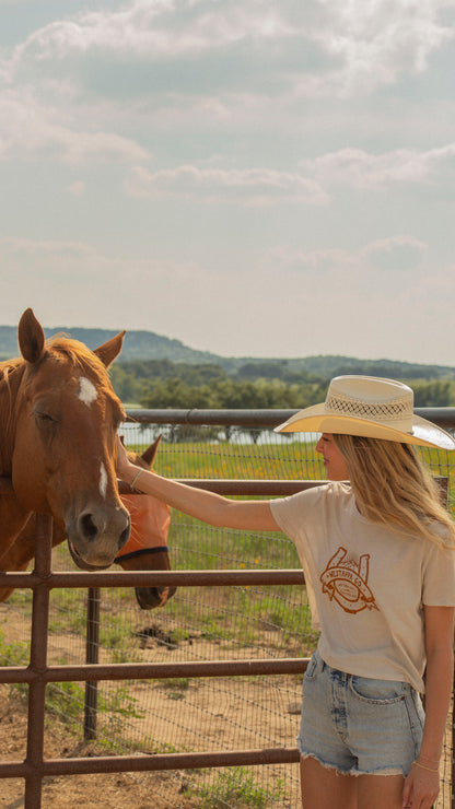 Horseshoe Cropped Tee